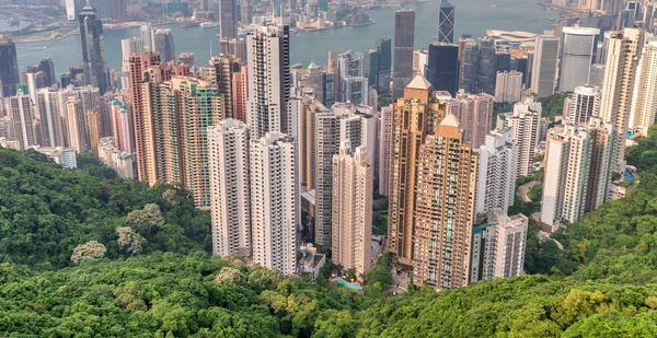 维多利亚峰令人惊叹的香港空中天际线 — 图库照片