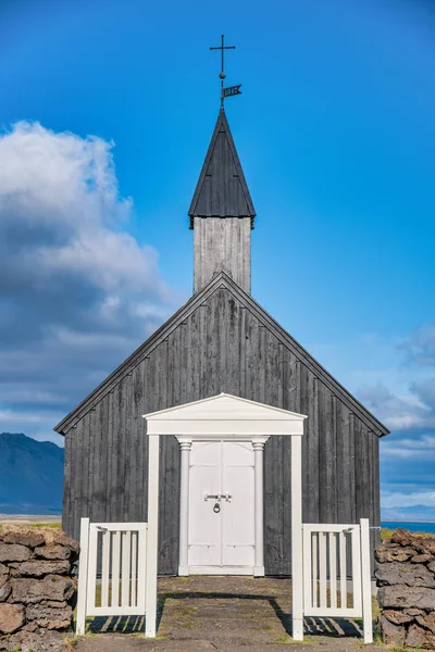 Black Church in Buda Beach, Snaefellnes Peninsula, Iceland — Stock Photo, Image