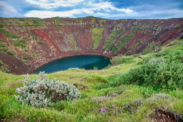 Lacul vulcanic Kerio numit și Kerid sau Kerith în sud — Fotografie, imagine de stoc