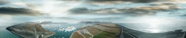 Lago glacial Jokullsarlon no sudoeste da Islândia. Aeronave panorâmica — Fotografia de Stock
