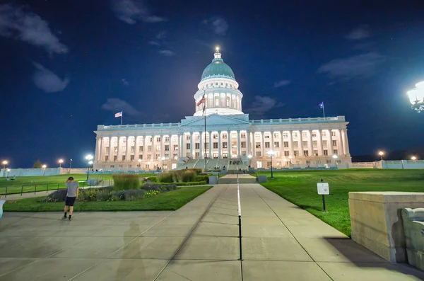Utah Capitol Building w letniej nocy, Salt Lake City — Zdjęcie stockowe