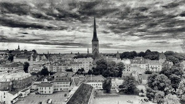Panoráma-légi kilátás Tallinn ősi város Skyline a gyönyört — Stock Fotó
