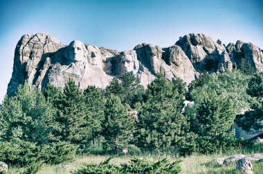 Harika bir yaz gününde Mount Rushmore amazing görünümü, Güney 