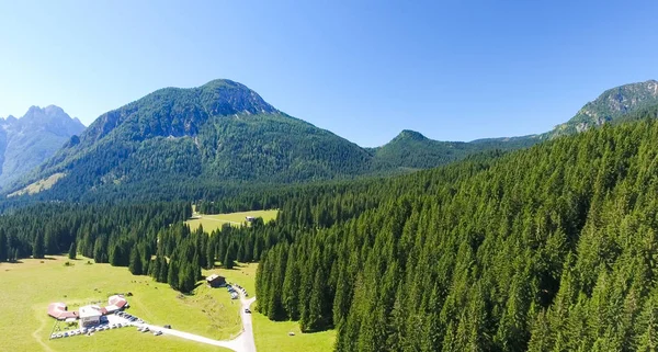 Εναέρια σενάριο Δολομίτες, Val Visdende, Cadore - Ιταλία — Φωτογραφία Αρχείου