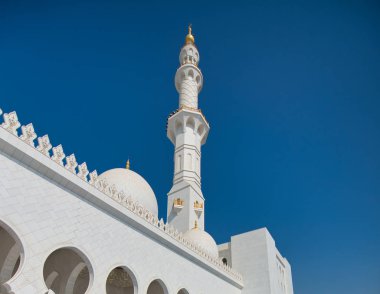 Şeyh Zayed Camii güzel güneşli bir günde, Abu Dabi, Bae