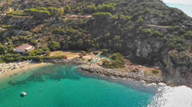 Cavoli Plajı, Elba Adası. Güzel co panoramik havadan görünümü