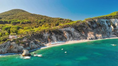 Sansone Plajı, Elba Adası. Güzel sahil o havadan görünümü