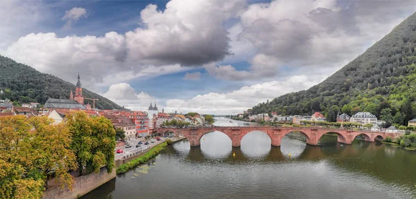 Heidelberg skyline vista aerea da drone, Ponte delle Catene e la città — Foto Stock