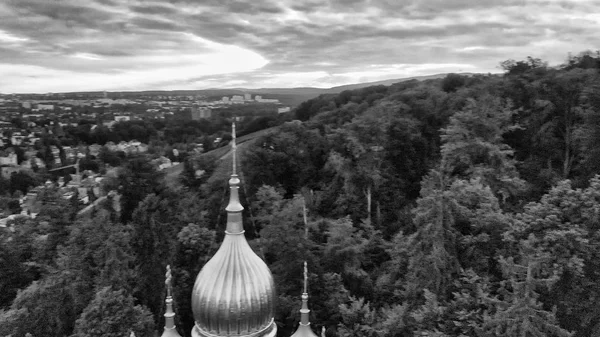 Igreja Ortodoxa Russa vista aérea em Wiesbaden ao pôr do sol, Germ — Fotografia de Stock