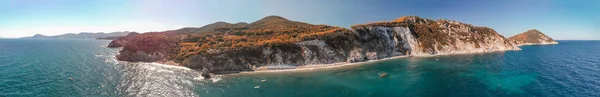 Sansone Beach, ostrov Elba. Letecký pohled na nádherné pobřeží o — Stock fotografie