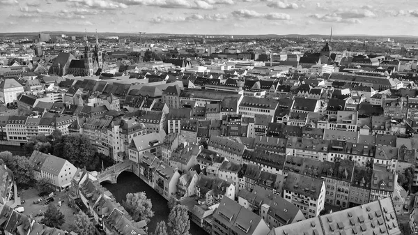 Nürnberg, Tyskland. Drönarvy från en utsiktspunkt en — Stockfoto