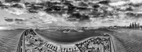 Letecký panoramatický pohled na Palm Jumeirah v Dubaji. Sjednocená A — Stock fotografie