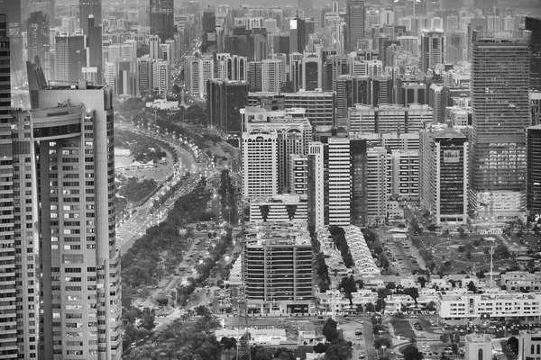 Vista aérea del horizonte moderno de la ciudad con Al Khubeirah y Cornich — Foto de Stock