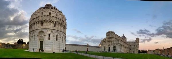 Cathedral of Pisa at sunset, Field of Miracles, Tuscany, Italy — ストック写真