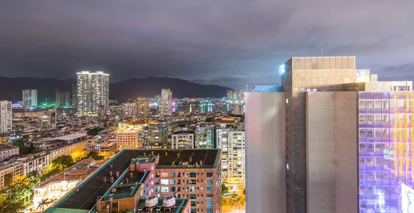 MACAU - APRIL 11, 2014: Macau night skyline. The city is a famou — Stock Photo, Image