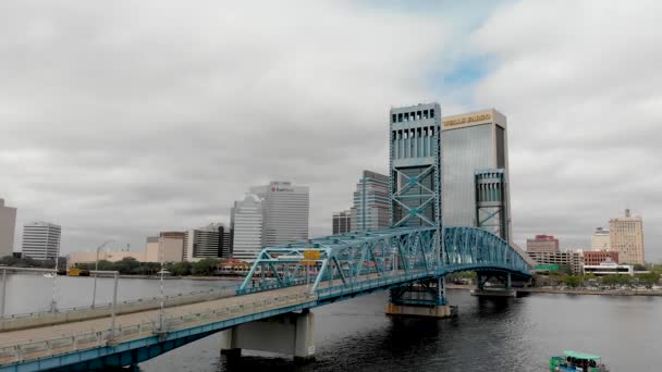 Luchtbeelden Van Jacksonville Stad Bewolkte Dag — Stockvideo