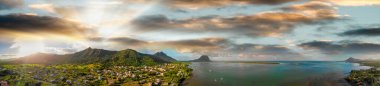 Mauritius Adası, Afrika 'nın inanılmaz panoramik hava manzarası.