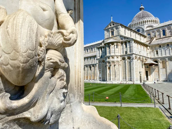 Brunnen Feld Der Wunder Pisa Berühmtes Wahrzeichen Ohne Touristen — Stockfoto