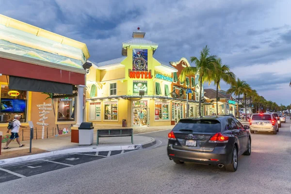 Fort Myers Florida February 2016 Cars Traffic City Streets Night — Stock Photo, Image