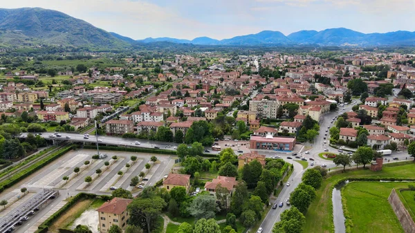 Talya Nın Toskana Kentindeki Lucca Ortaçağ Kasabasının Inanılmaz Hava Manzarası — Stok fotoğraf