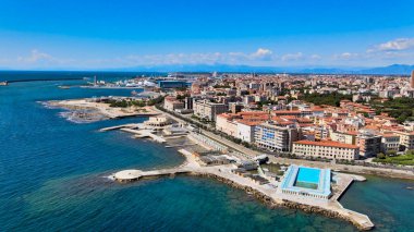 Livorno kıyı şeridinin muhteşem hava manzarası, Toskana. İHA 'dan Leghorn.