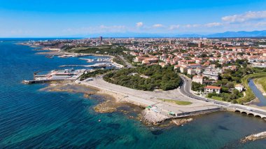 Livorno kıyı şeridinin muhteşem hava manzarası, Toskana. İHA 'dan Leghorn.
