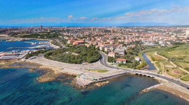 Livorno kıyı şeridinin muhteşem hava manzarası, Toskana. İHA 'dan Leghorn.