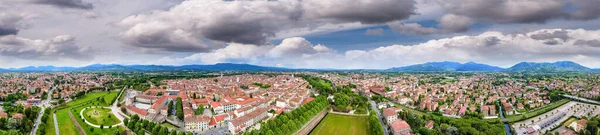 Fantastisk Antenn Utsikt Över Lucca Känd Stad Toscana Italien — Stockfoto