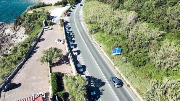 Prachtig uitzicht vanuit de lucht op de Toscaanse kust in Calafurië, Italië. Langzame beweging — Stockvideo