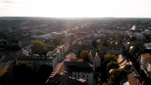 Luftaufnahme Nürnberger Häuser bei Sonnenuntergang, Deutschland — Stockvideo