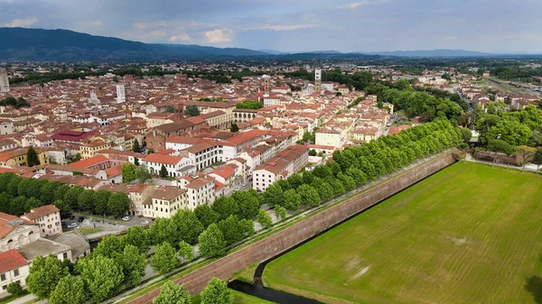 Prachtig Uitzicht Vanuit Lucht Middeleeuwse Stad Lucca Toscane Italië — Stockfoto