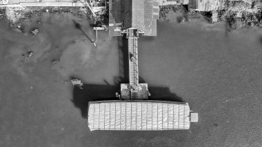 Maeklong, Tayland. İnsansız hava aracından nehir.