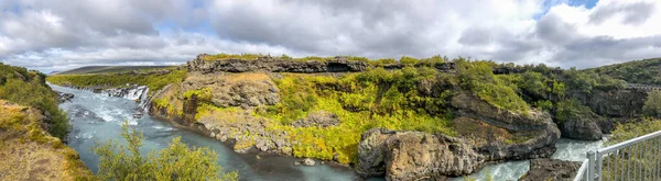 Hraunfossar Vattenfall Och Flod Västra Delen Island Europa Sommarsäsongen — Stockfoto