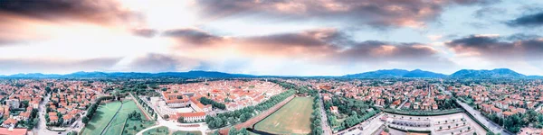 Fantastisk Antenn Utsikt Över Lucca Känd Stad Toscana Italien — Stockfoto