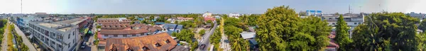 Maeklong Thailand Berömd Järnvägsmarknad Och Stadssiluett Panoramautsikt Över Luften — Stockfoto