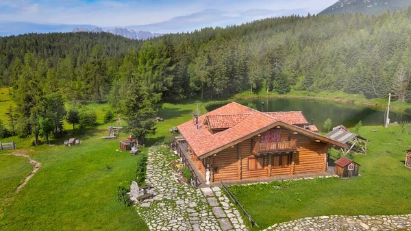 Danta Itália Julho 2020 Restaurante Alpin Sobre Lago Temporada Verão — Fotografia de Stock