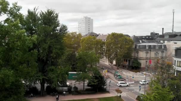 ドイツ・ハイデルベルク – 2019年9月:ドイツ・ハイデルベルクの夏の空の景色 — ストック動画