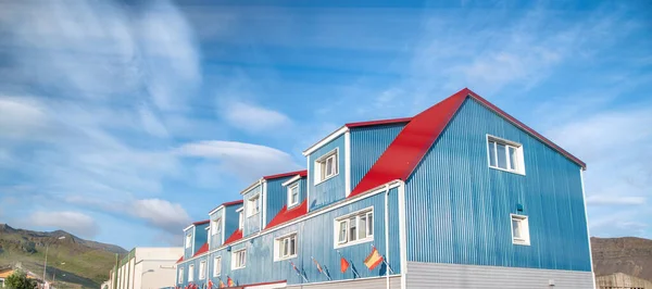 Πολύχρωμα Κτίρια Και Σπίτια Της Ισλανδίας Καλοκαίρι — Φωτογραφία Αρχείου