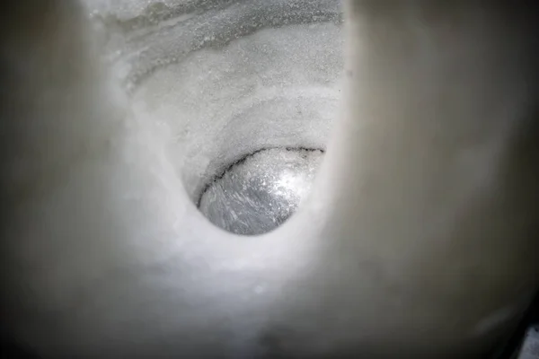 Parede Gelo Com Buraco Caverna Gelo Islândia — Fotografia de Stock
