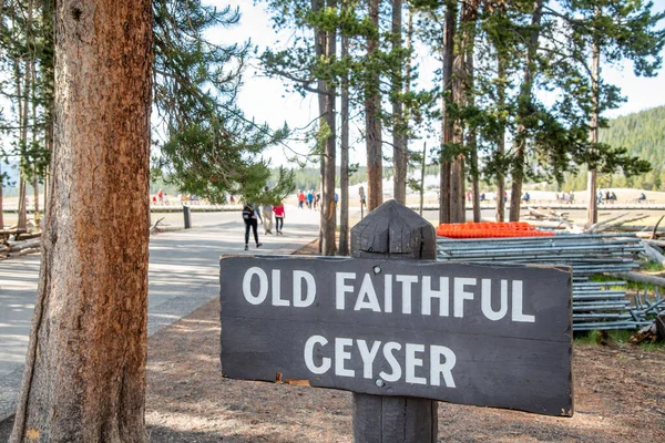 Panneau Entrée Old Fidthful Geyser Dans Parc National Yellowstone — Photo