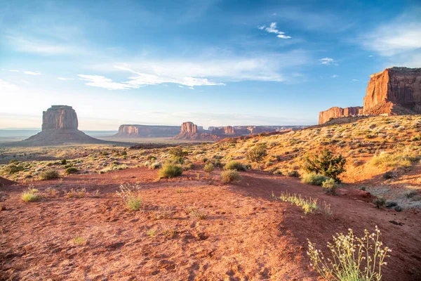 Monument Valley Med Ett Vackert Mjukt Ljus — Stockfoto