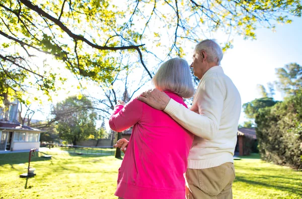 Personnes Âgées Couple Âge Mûr Détente Plein Air Avec Air — Photo