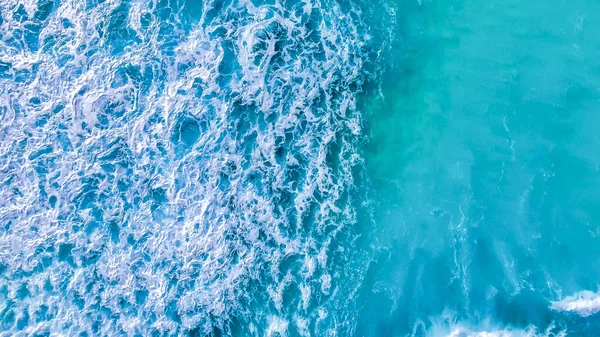 Erstaunliche Luftaufnahme Der Küste Der Insel Mit Wellen Entlang Des — Stockfoto