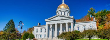 Montpelier, Vermont 'ta. Güneşli bir sabahta Kongre Binası.