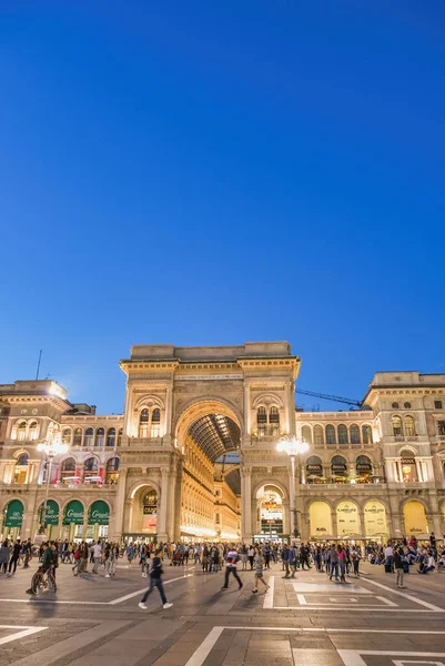 Milan Talya Eylül 2015 Turistler Yerel Halk Duomo Meydanı Şehir — Stok fotoğraf