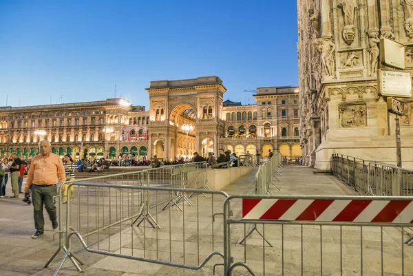 Milan Talya Eylül 2015 Turistler Yerel Halk Duomo Meydanı Şehir — Stok fotoğraf