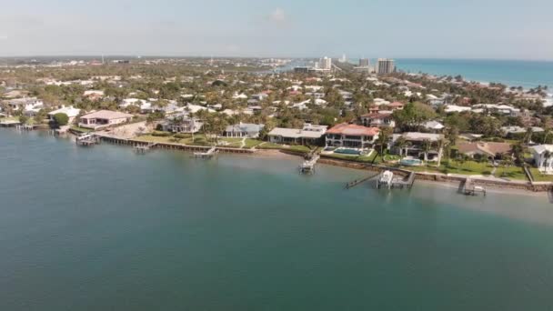 Vue aérienne panoramique de Jupiter depuis Dubois Park, Floride