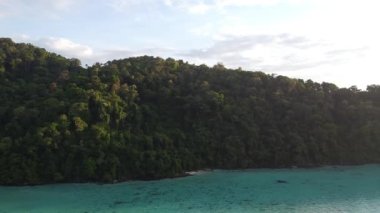 Chong Khat Körfezi hava manzarası, Surin Adaları Ulusal Parkı, Tayland