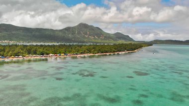 Mauritius, Benitiers Adası 'nın insansız hava aracı görüntüsü..