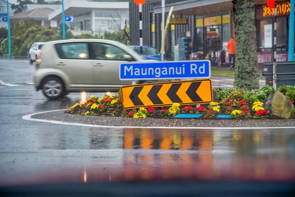 Maunganui Neuseeland August 2018 Straßenverkehr Einem Regnerischen Tag — Stockfoto